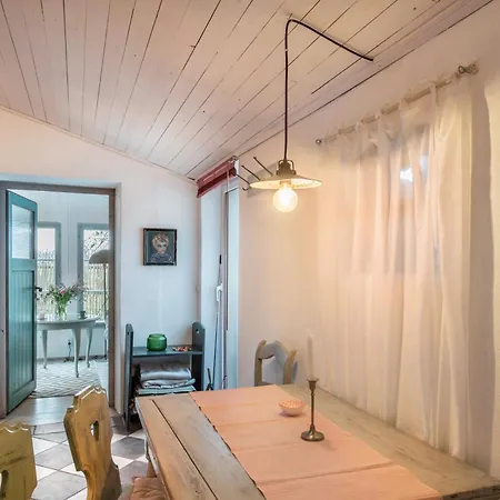 Holiday home Atelierhaus Auf Hofjumne *
